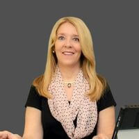 Dr. Julee Hafner, Founder of MySpeakerHelp